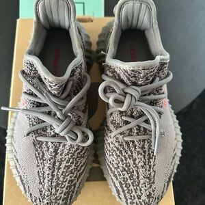 Yeezy Boost 350 V2
